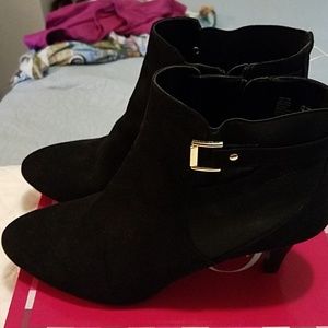Brand new bootie boots new without tag